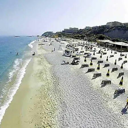 Pace Village Tropea